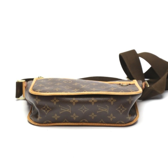 LOUIS VUITTON Brown Monogram Canvas Shoulder Bag - Picture 5 of 16